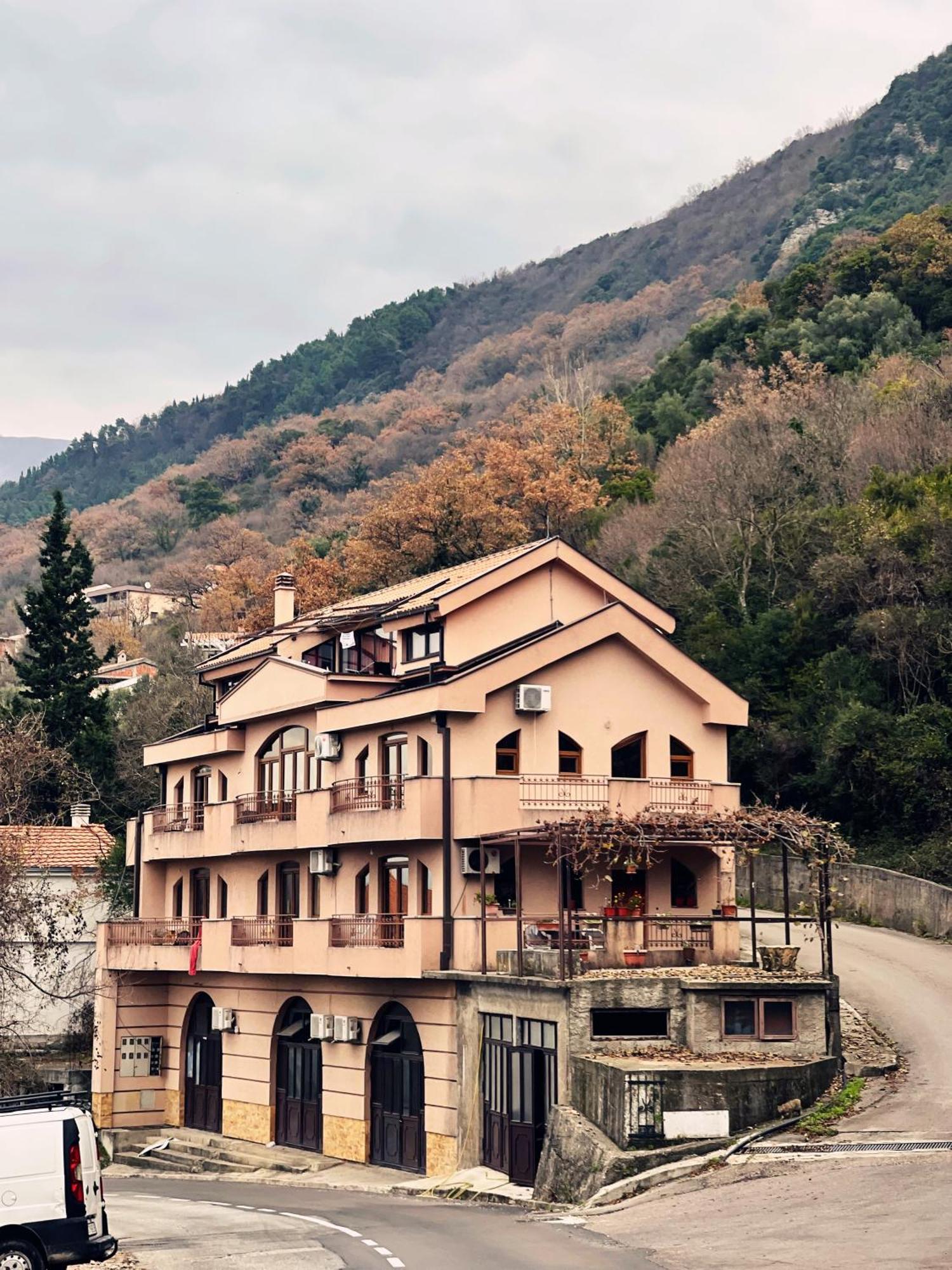 Mountain View * Budva